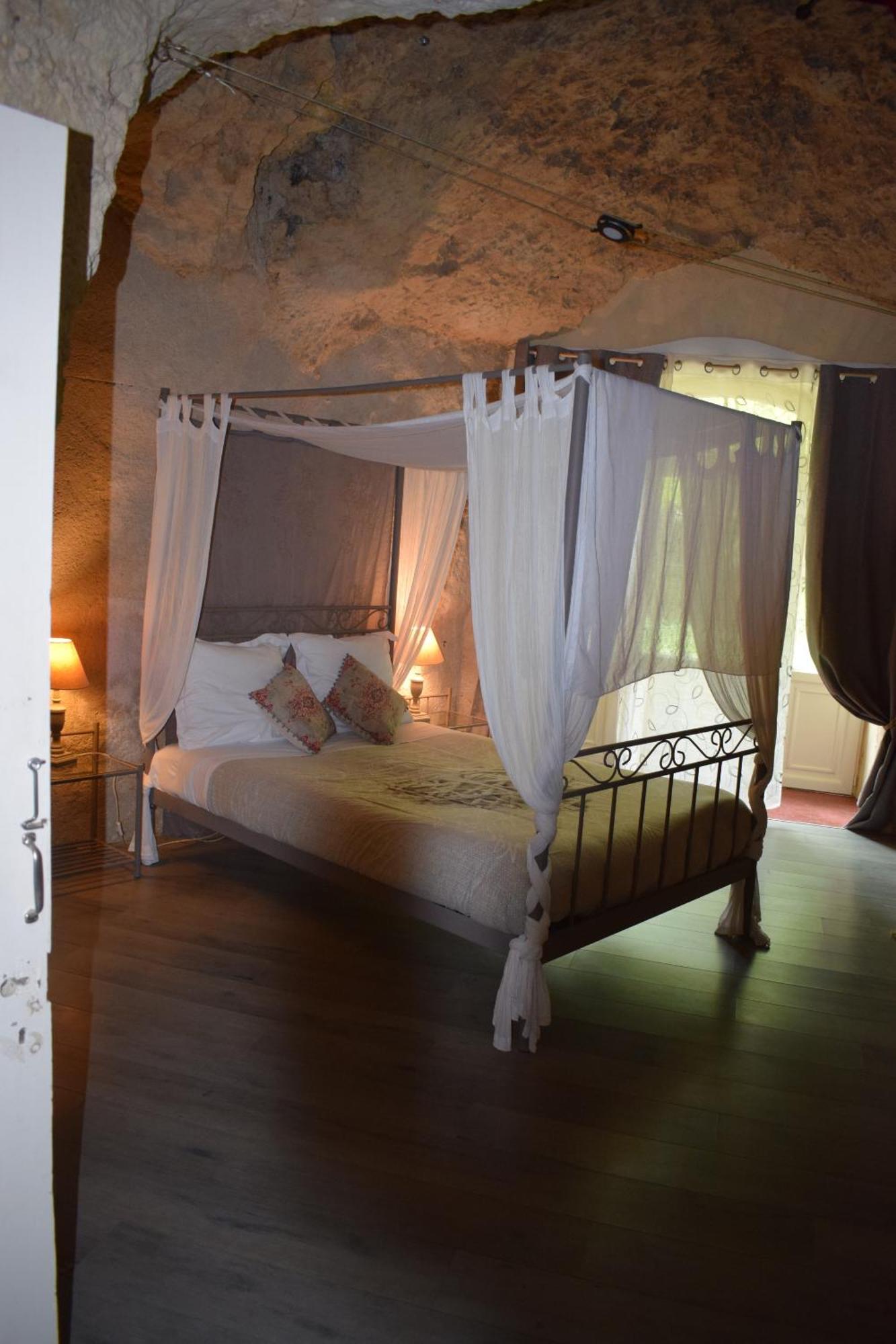 Chambres D'Hotes Troglodytes Le Clos De L'Hermitage Амбуаз Номер фото